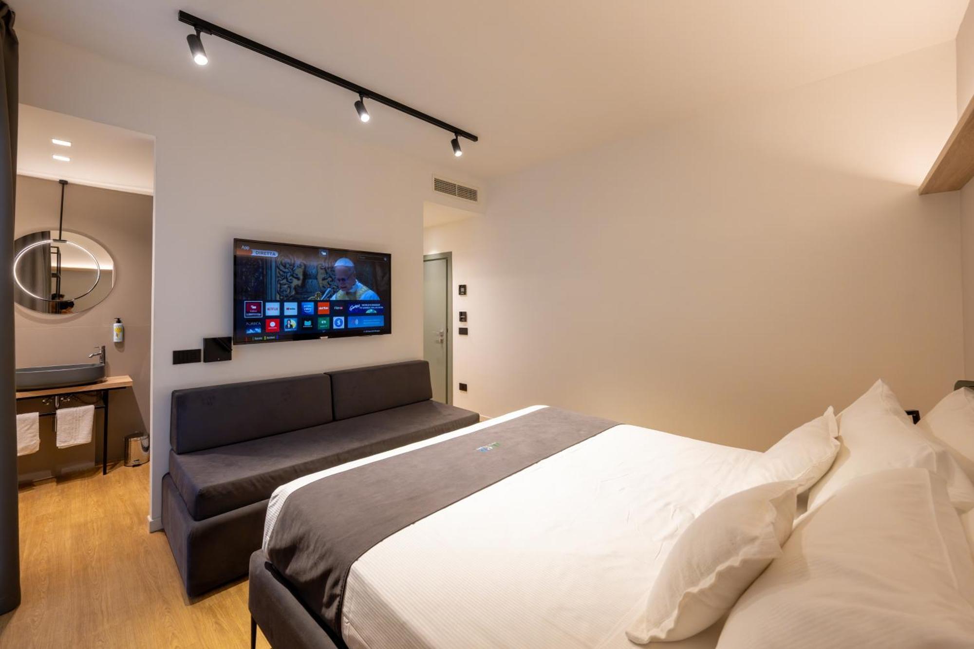 Meg Lifestyle Hotel & Apartaments Риччоне Экстерьер фото
